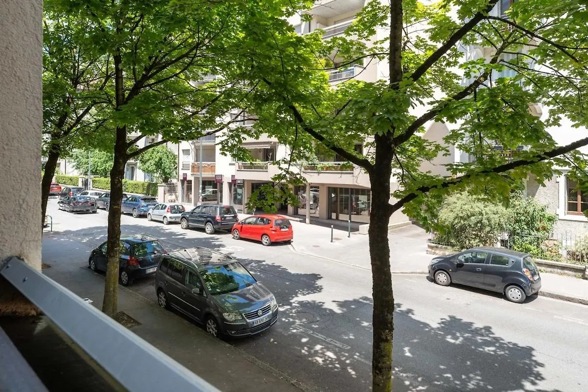L'Annecien, Central Proche Du Lac Annecy 0*,  France